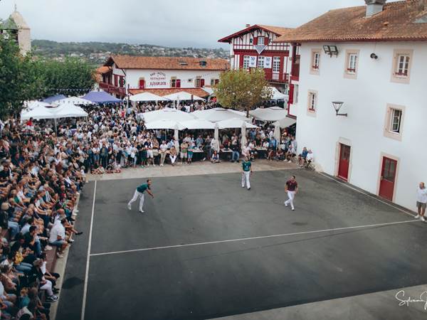Partie de Main Nue, Fêtes de Bidart