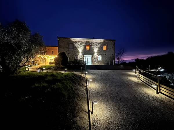 facade-domaine-nuit-eclairage-evenement.jpg