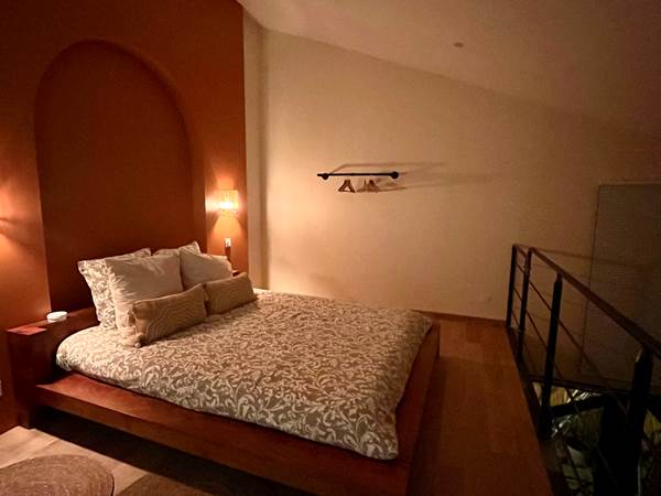 La chambre en mezzanine-galerie
