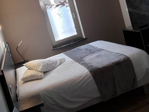 chambre singlegrand lit  le tout va bien valence d agen golfech