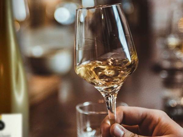 shutterstock_1681560349-c5a37384