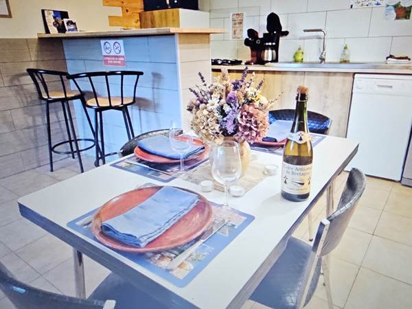 Prêt pour un apéritif dans ce coin cosy?