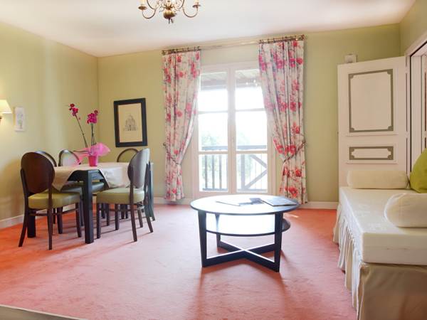Séjour salon gîte 35 36