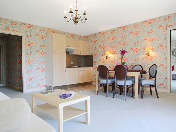 Gîte Junior Suite Gentilhommière 31-32 au 1er étage -  cuisine séjour chambre séparée -2 à 6 personnes