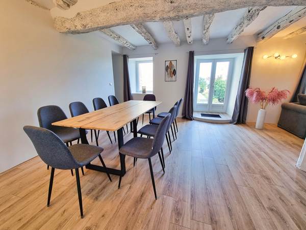 salle-a-manger-cottage-location-lauragaise.jpg