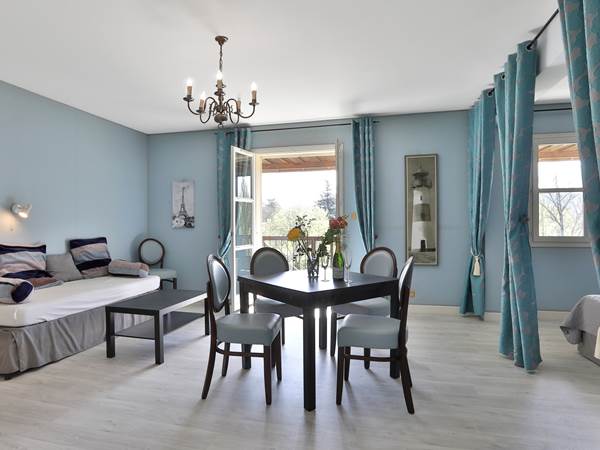 Gîte Tradition Gentilhommière 34 avec balcon filant pour 2 à 4 personnes