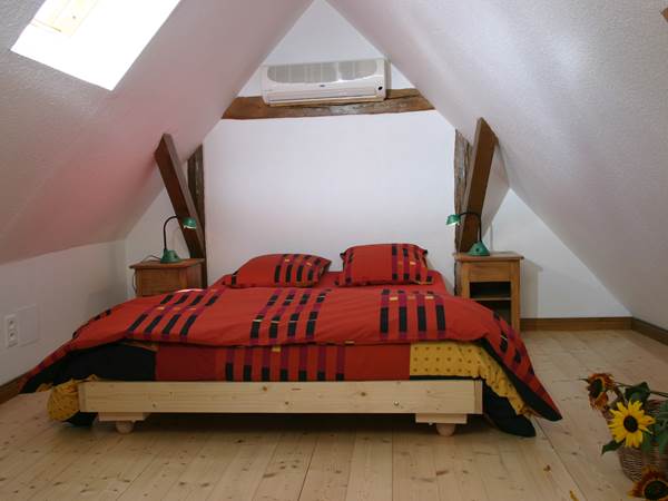 Chambre à coucher lit 2 places