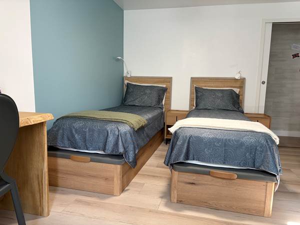 Chambre bleue lits séparés