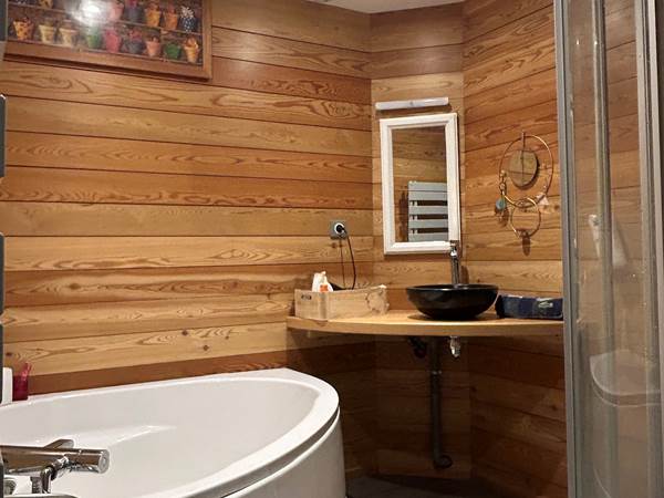 salle de bain privative chambre 2