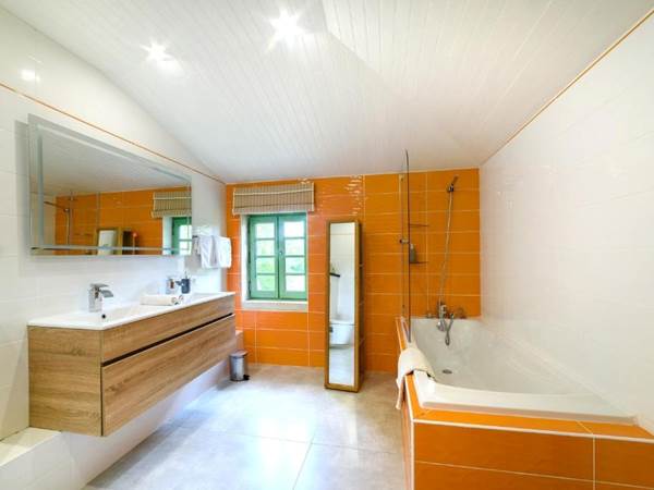 chambre-hote-manoir-courbiac-piscine