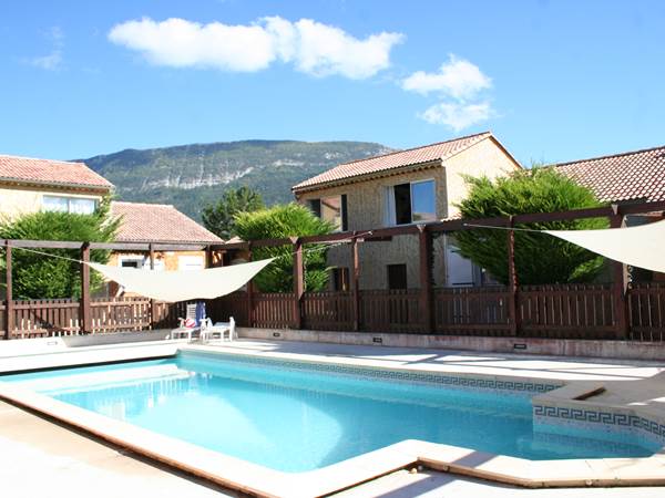 Piscine extérieur chauffée