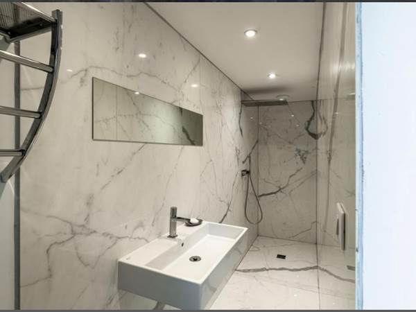 La salle de bains chambre maquis