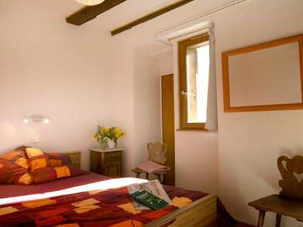 Chambre 2 avec salle d'eau "en suite"