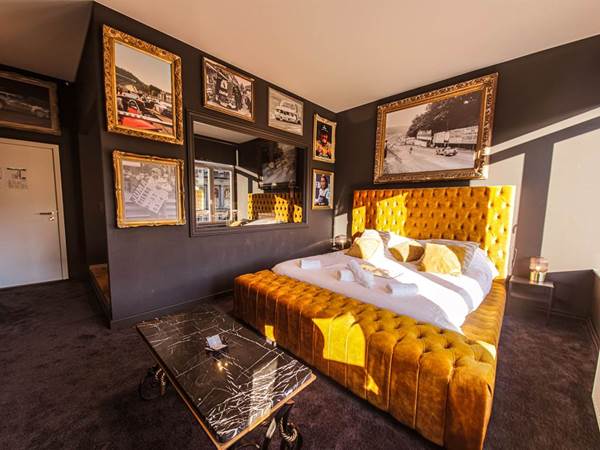 SUITE PALMARES