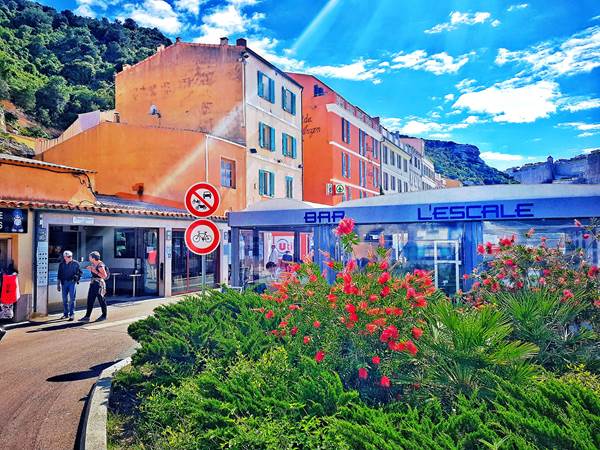 L'ESCALE Bar/Restaurant/Chambres à louer