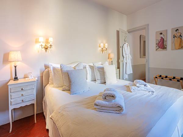 Suite Rose chambre lit 180X200