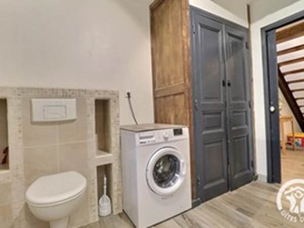 Lave linge au rez de chaussée-galerie