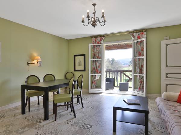 Gîte Junior Suite Gentilhommière 35-36 avec balcon au 1er étage - 2 à 6 personnes