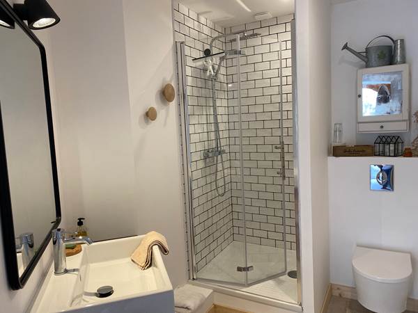La salle de bain, au RDC