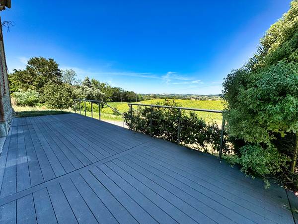 terrasse-vue-campagne-lauragaise-panoramique.jpg