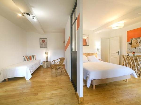 chambre-hote-manoir-courbiac-piscine