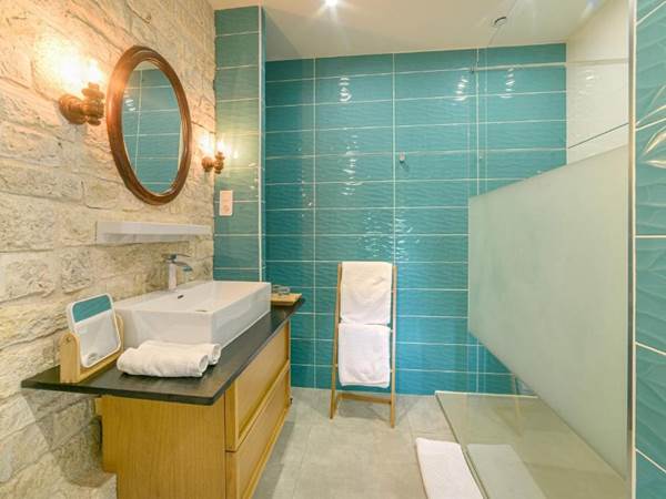 chambre-hote-manoir-courbiac-piscine