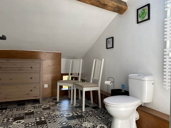 Photo de la salle de bain de la Chambre Champagne - Chambres d'hôtes La Grange Richard à Dinsac