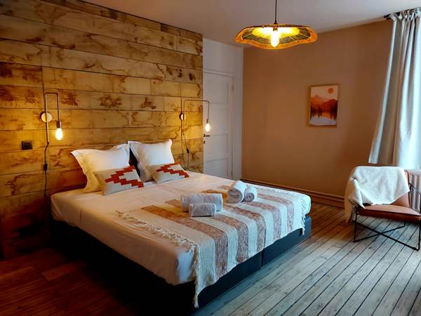 Chambre 2 - lit double-presta