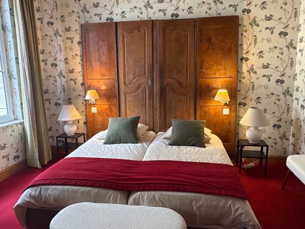 gite-deux-couronnes-chinon-chambre 3 lits