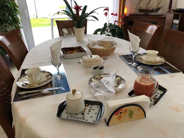Petit_dej_chambre_d'hote_finistere_chez yolande