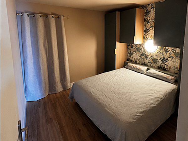 Chambre avec Lit en 160