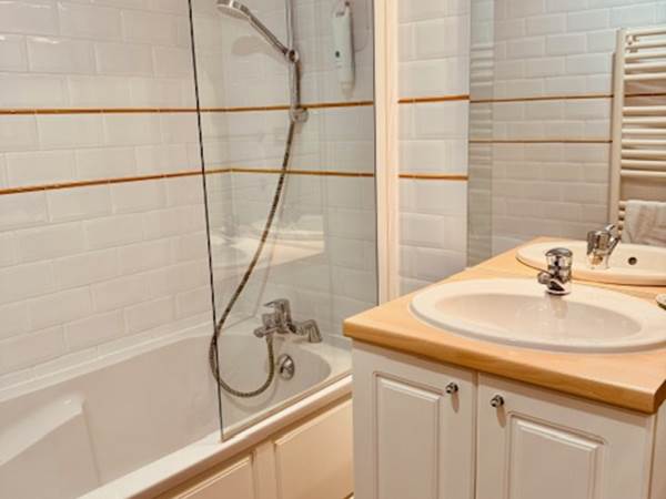 chambre8-bain