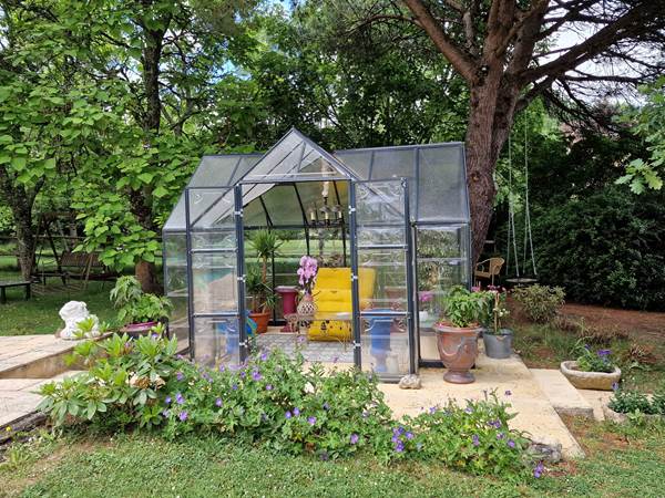 Serre Pool House