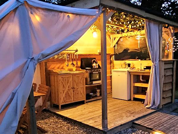 Le Ranch - Lotus belle tipi night