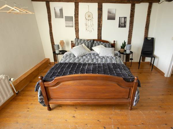 Chambre Calestienne due d'ensemble