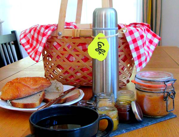 Panier p'tit déj  traditionnel avec café (1)-001