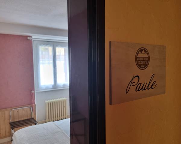 Au Coeur Du Volcantal Chambre Paule (1)
