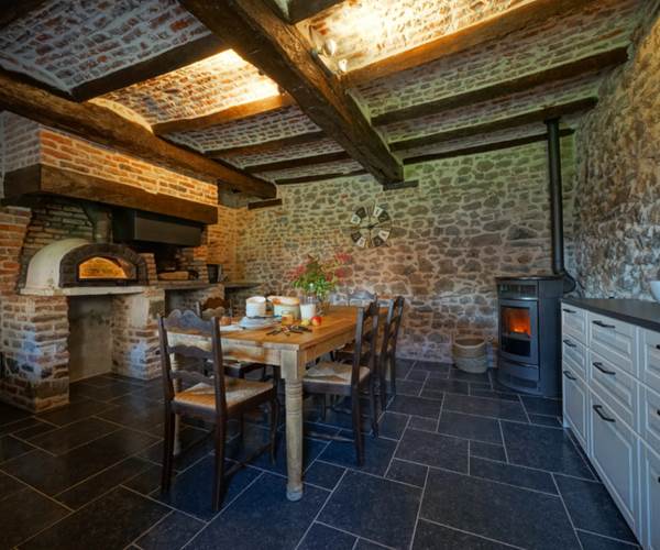 Salle à manger / Cuisine / Four à pizza