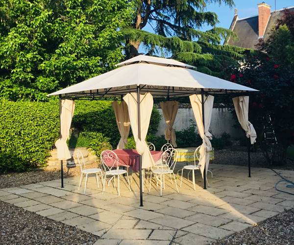 Terrasse Est avec tonnelle 