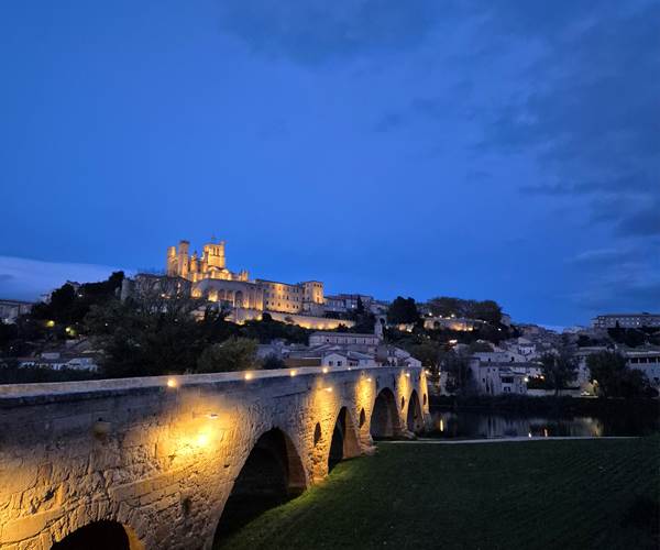 Pont Vieux et Cathédrale St Nazaire Béziers
