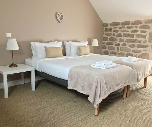 Chambre gîte 2 places - Gîtes Vassivière Le Fer à Cheval