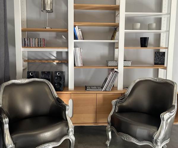 LE LOFT GRAMAT - HALL D'ENTREE ET FAUTEUILS DE DETENTE