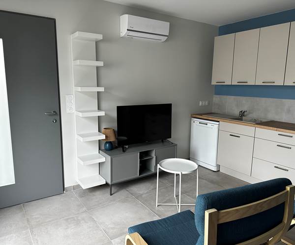 Logement 1 LE MAINE LOREVA CONSTANT vue cuisine