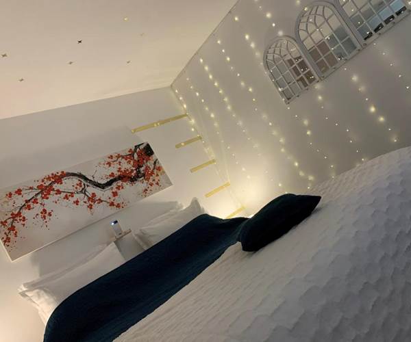 322847910