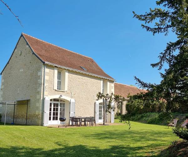 Chaque maison est indépendante, La Poulinière - Domaine des Cyclamens