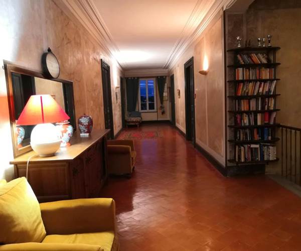 Les Volets Bleus etage