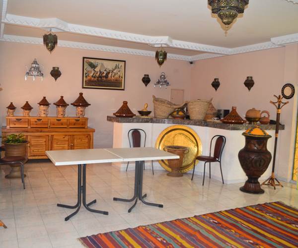 restaurant2