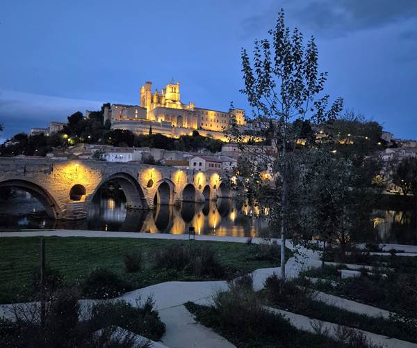 Jardin au pied du Pont Vieux Béziers