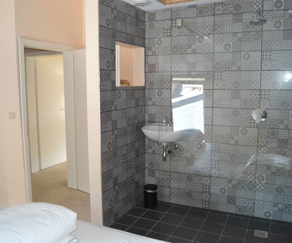 chambre 4 douche 2
