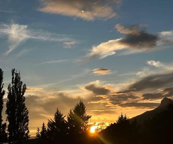 coucher-soleil-montagne-hautes-alpes-gite-baratier